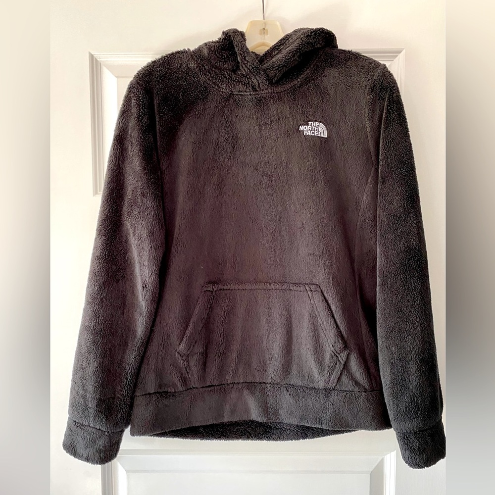 • The North Face fleece hoodie •